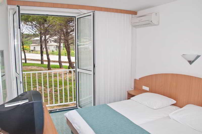 Hotel Sahara Лопар Экстерьер фото